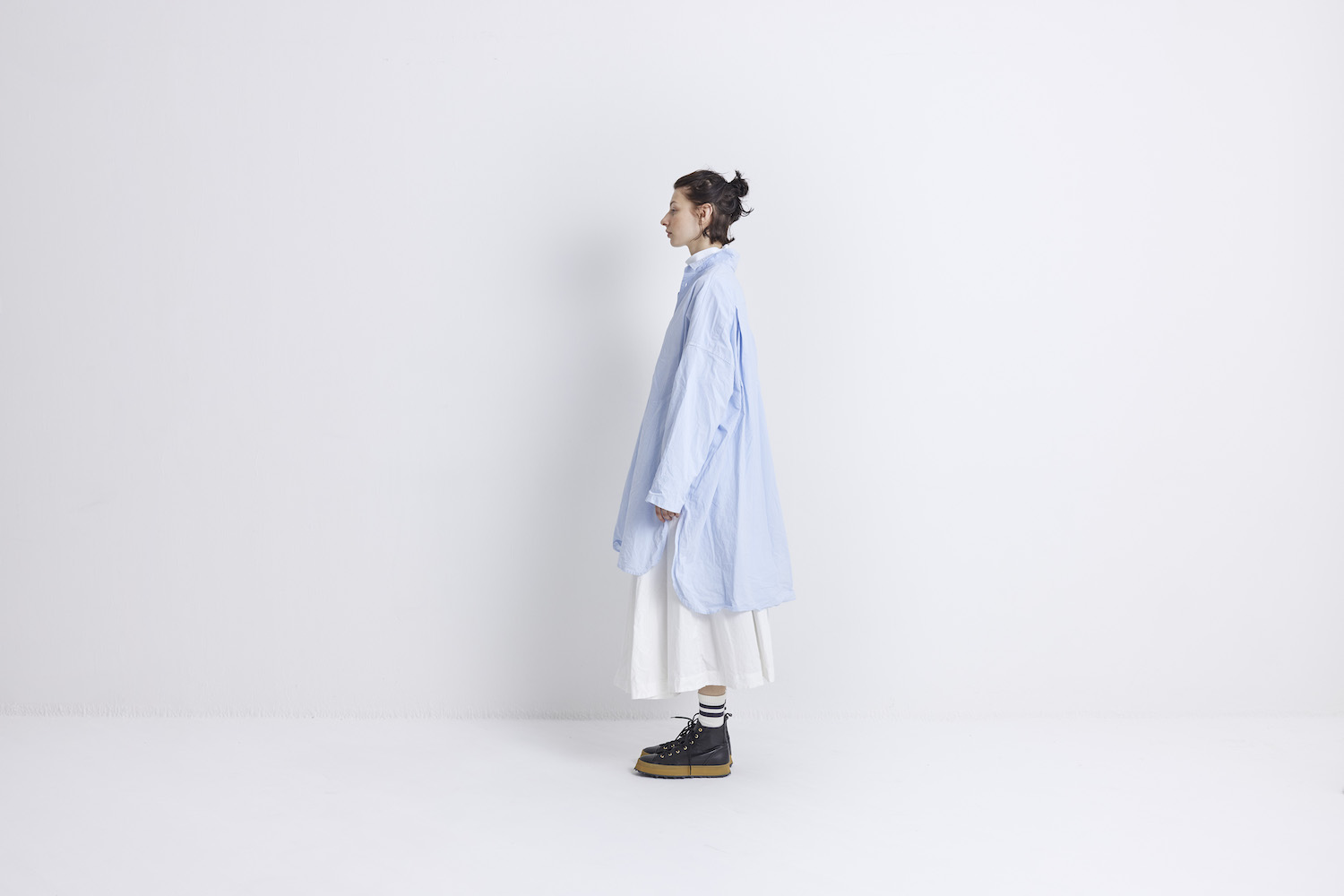VC-2411 Image02