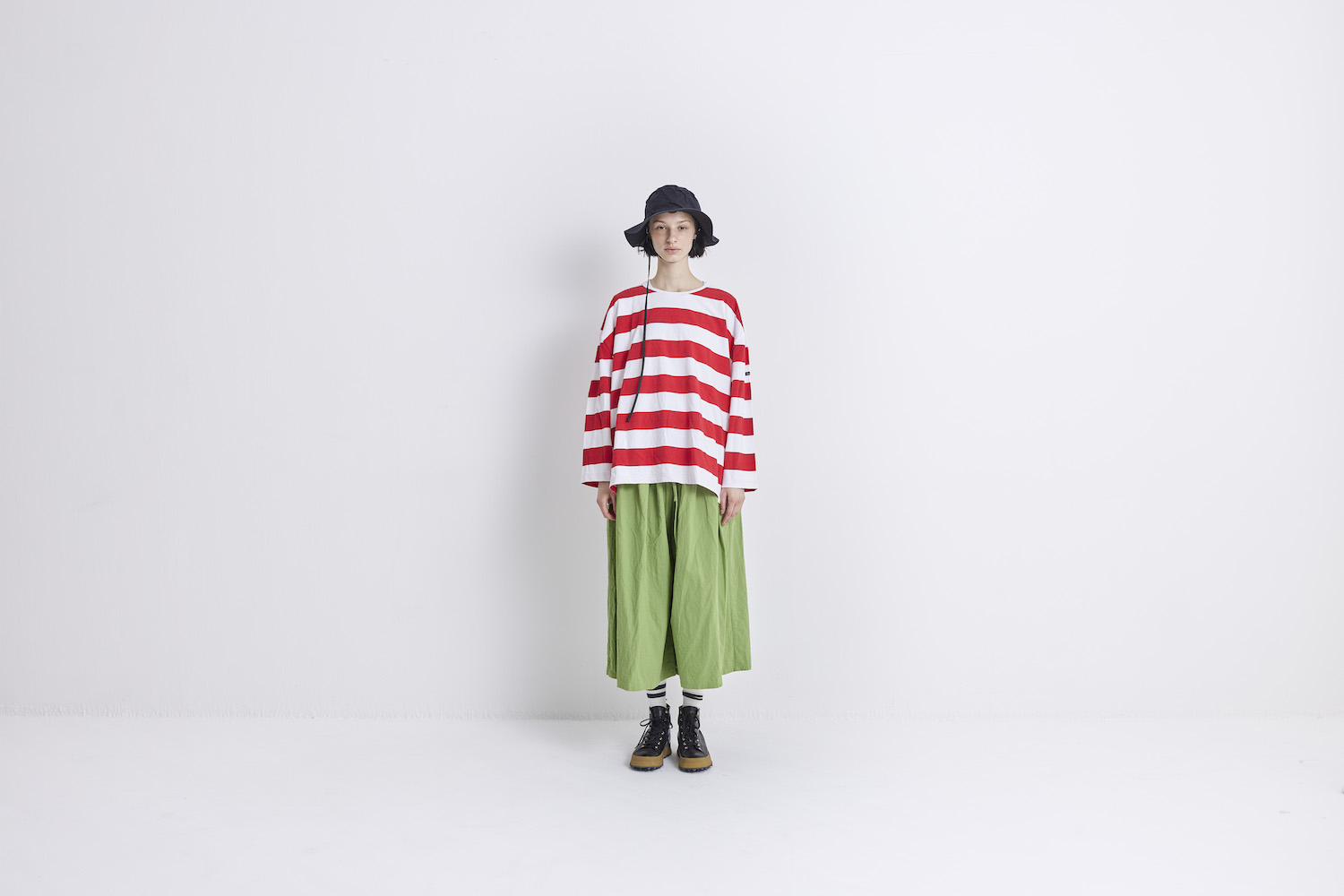 VC-2433 Image01