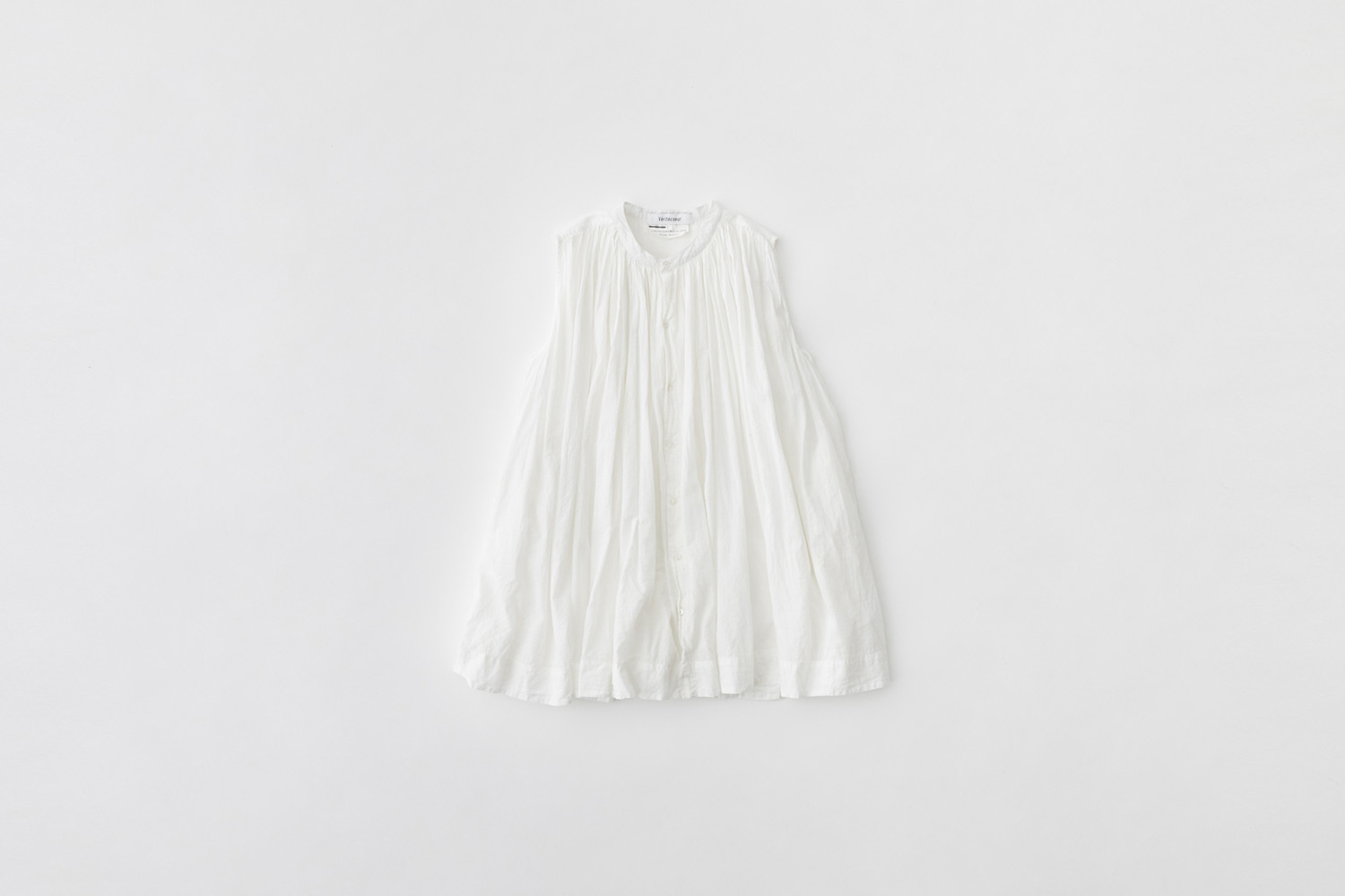 ST098 SLEEVELESS GATHERED BLOUSE Image01