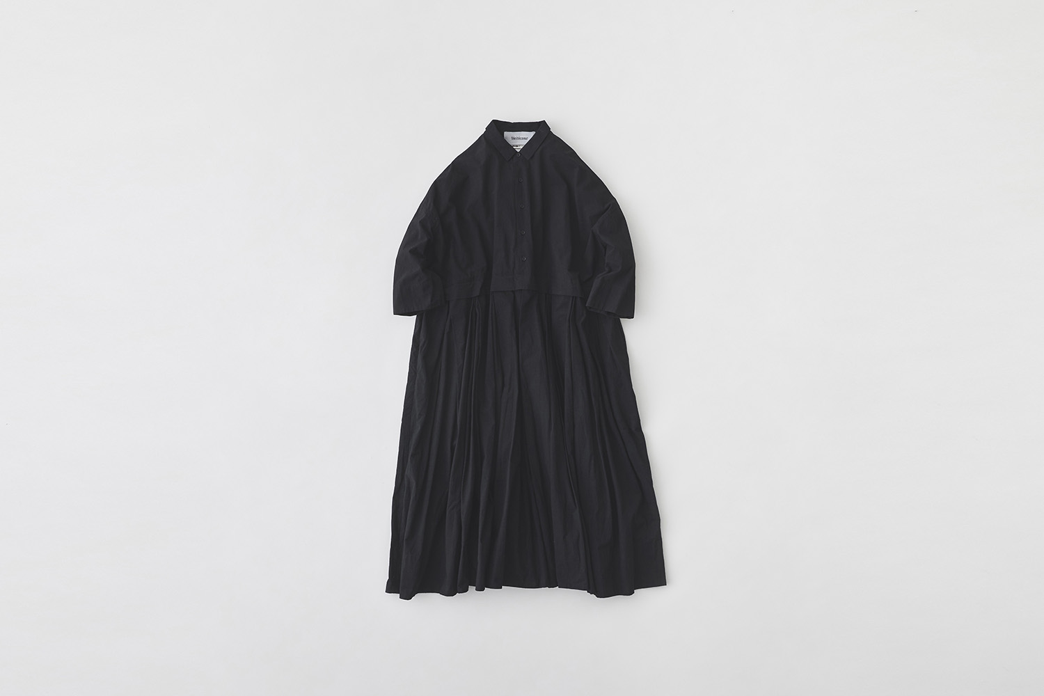 ST108 BOX TUCK DRESS Image01